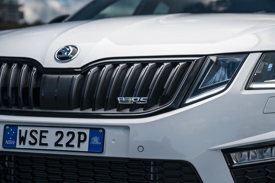 Детали экстерьера Skoda Octavia RS 245 (5E) 2017 года  (AU) (фото 9 из 40)
